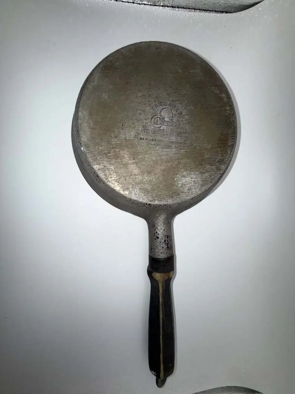 Vintage Club Aluminum Hammercraft Cookware 8-Inch Frying Pan with Wooden Handle